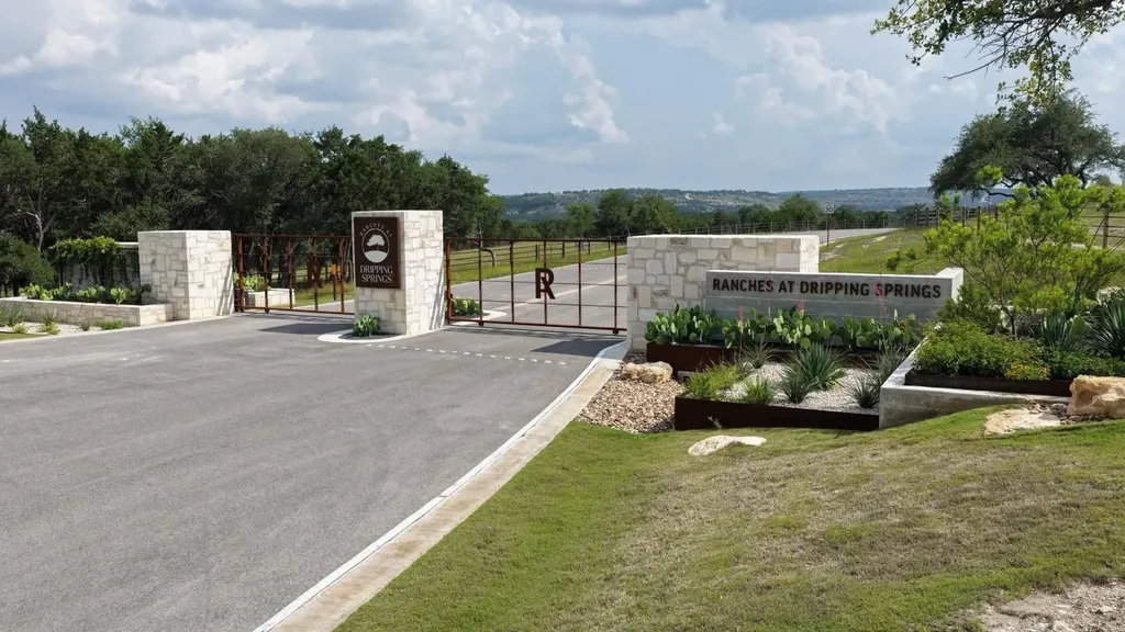 3300 Rm -165 - Lot 23 Dripping Springs TX 78606