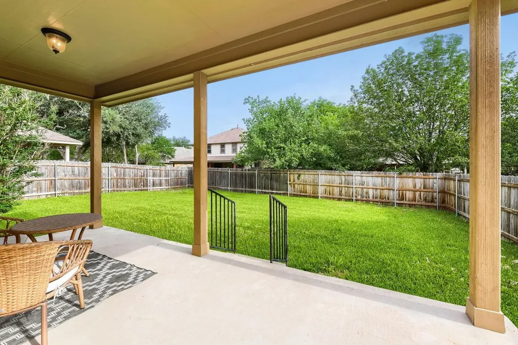 581 Middle Creek Buda TX 78610