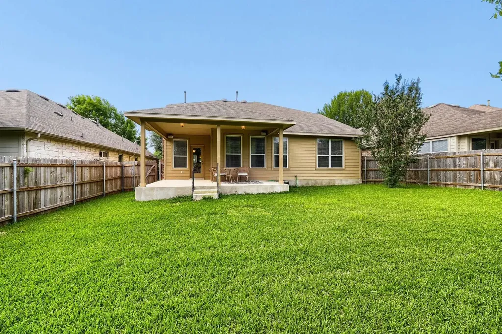 581 Middle Creek Buda TX 78610