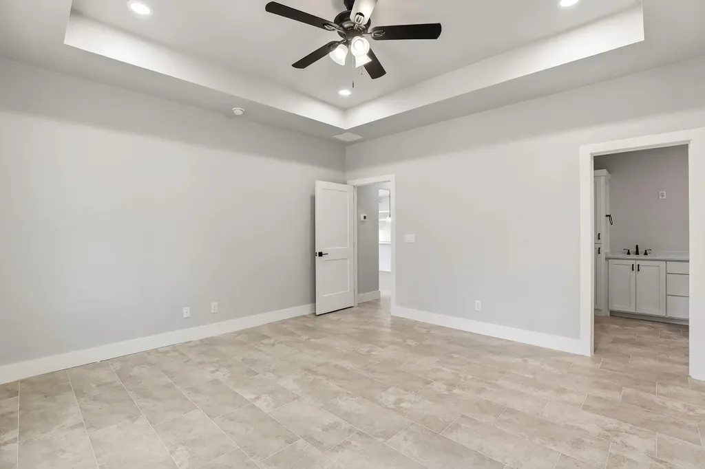 1615 Rocky Ridge Loop Canyon Lake TX 78133