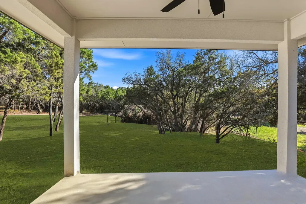 1615 Rocky Ridge Loop Canyon Lake TX 78133