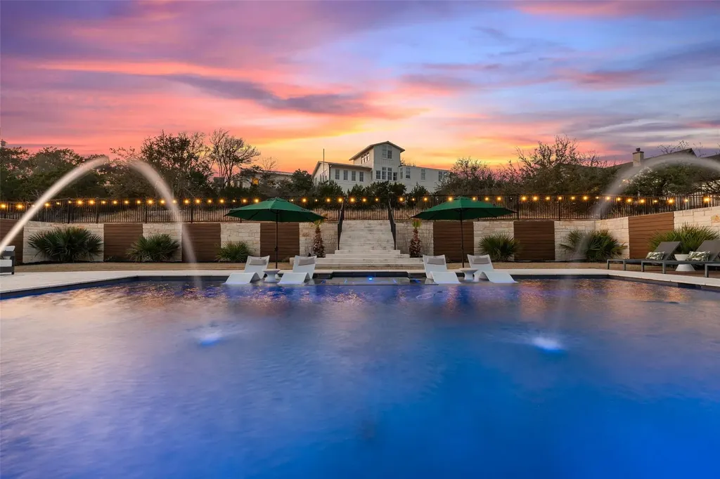 302 Lodestone Lane Austin TX 78738