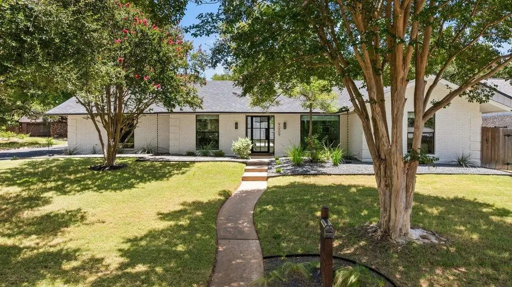 9009 Rockcrest Drive Austin TX 78759