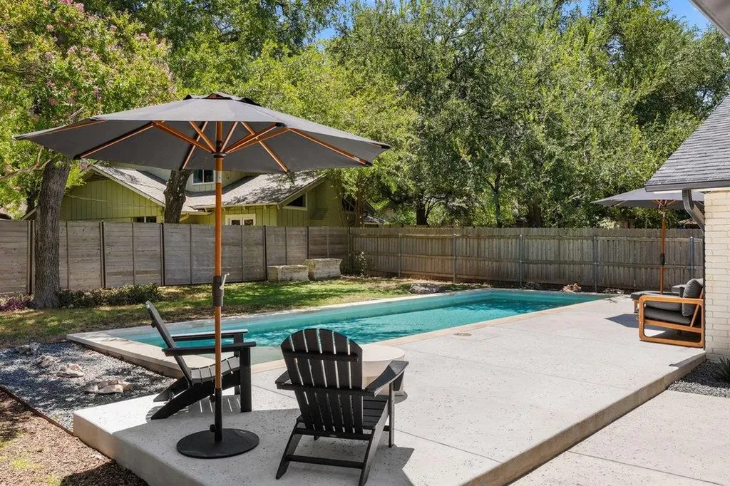 9009 Rockcrest Drive Austin TX 78759