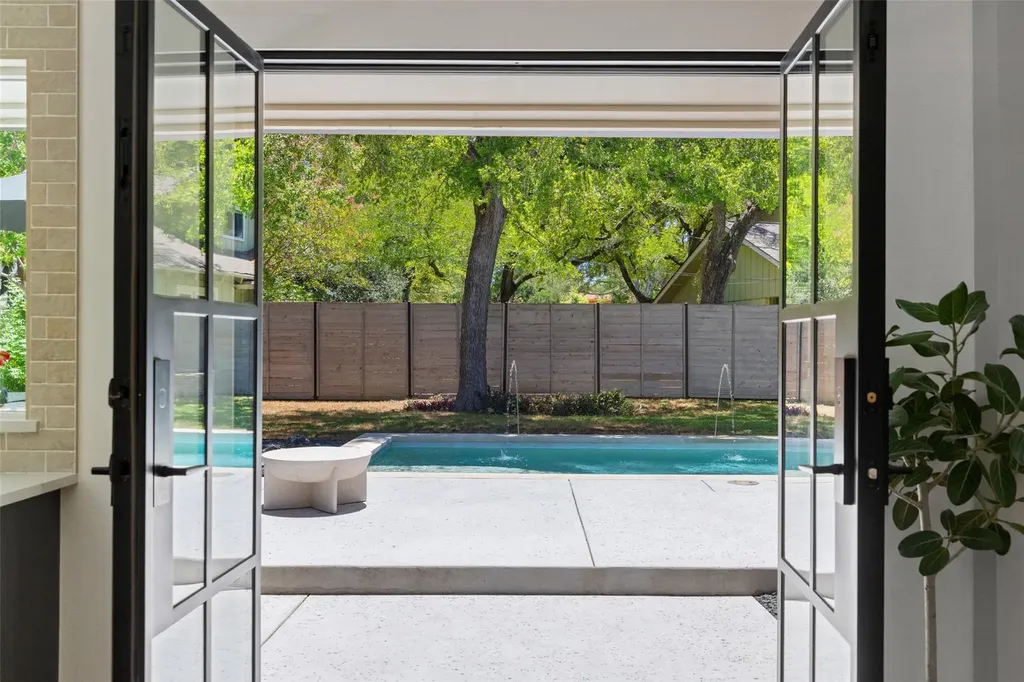 9009 Rockcrest Drive Austin TX 78759