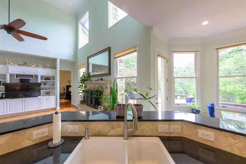 2013 Rue De St Tropez Austin TX 78746