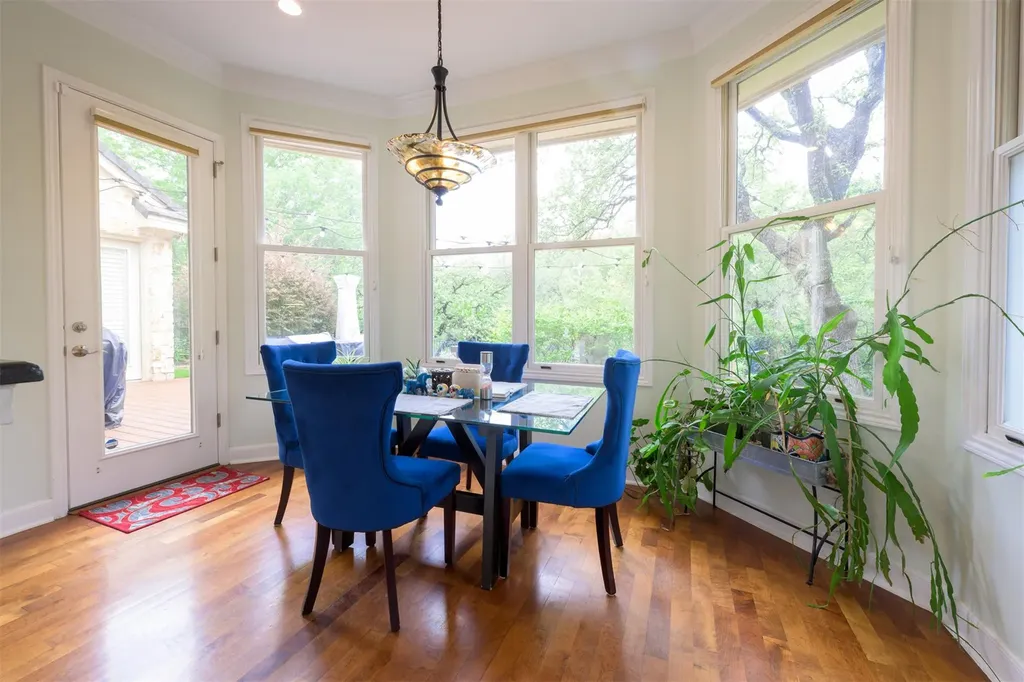 2013 Rue De St Tropez Austin TX 78746