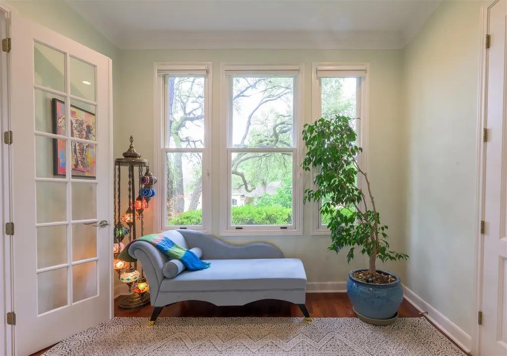2013 Rue De St Tropez Austin TX 78746