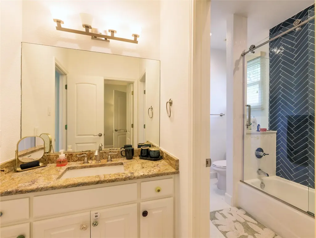 2013 Rue De St Tropez Austin TX 78746