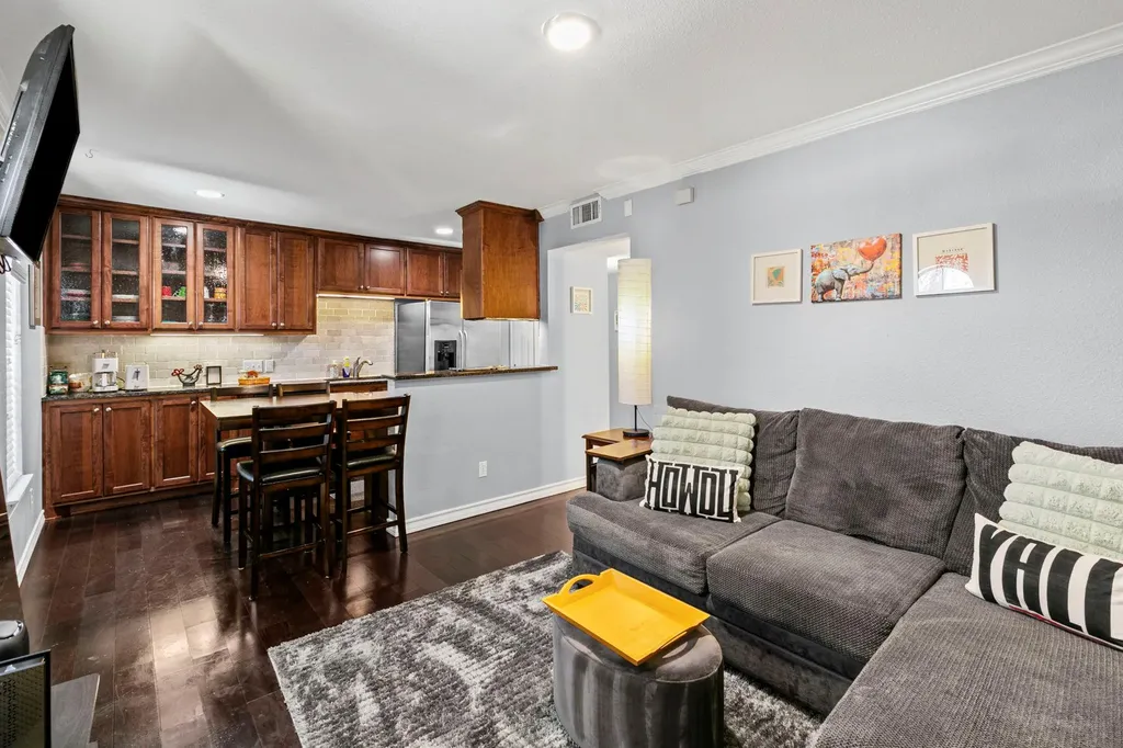 407 E 45th Street Austin TX 78751