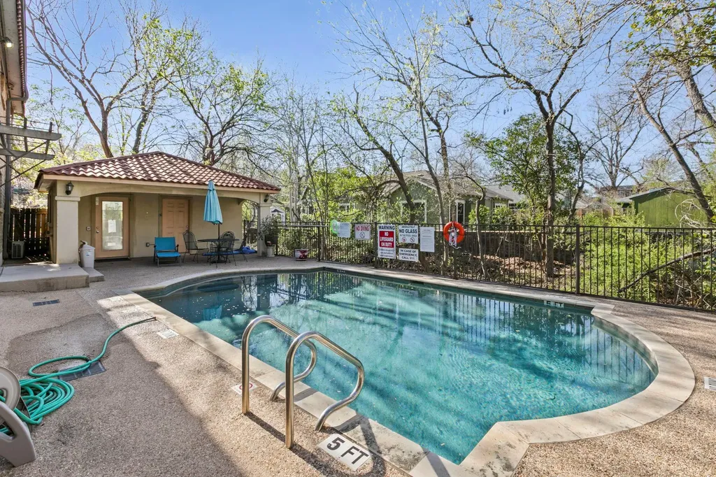 407 E 45th Street Austin TX 78751