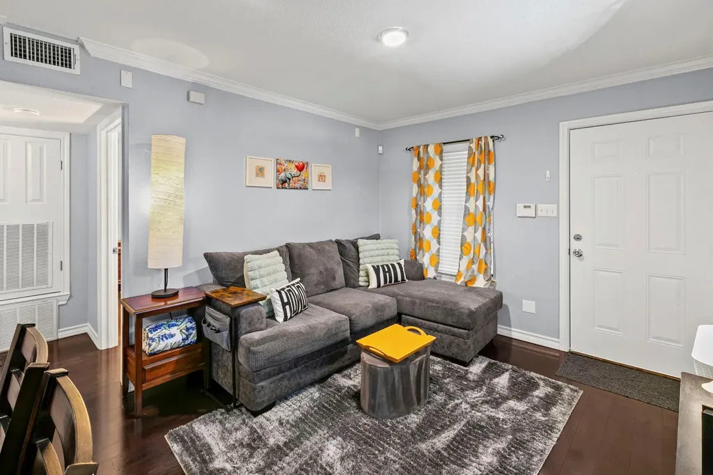 407 E 45th Street Austin TX 78751