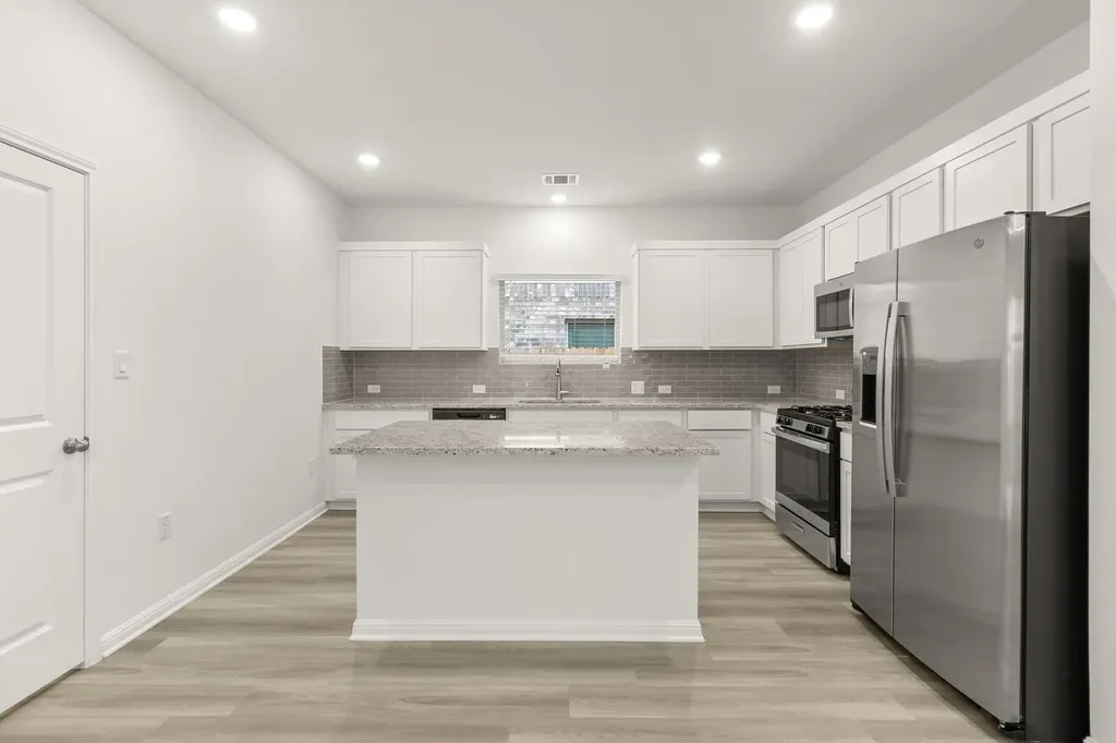 18605 Emu Lane Manor TX 78653