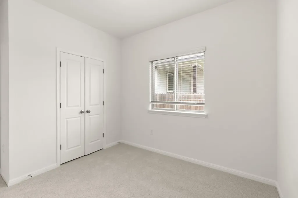 18605 Emu Lane Manor TX 78653
