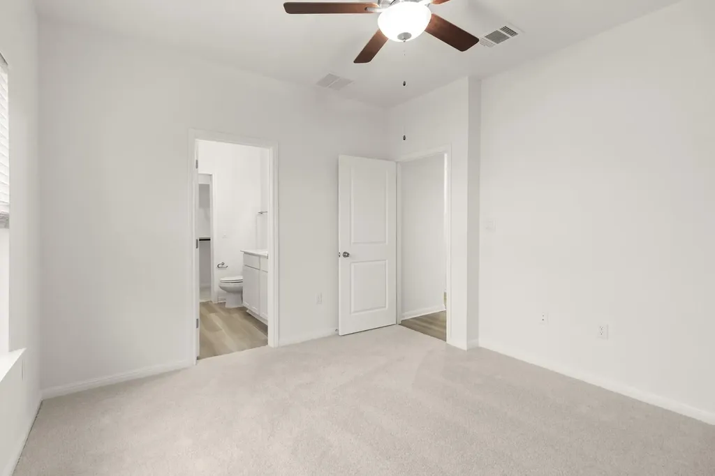 18605 Emu Lane Manor TX 78653