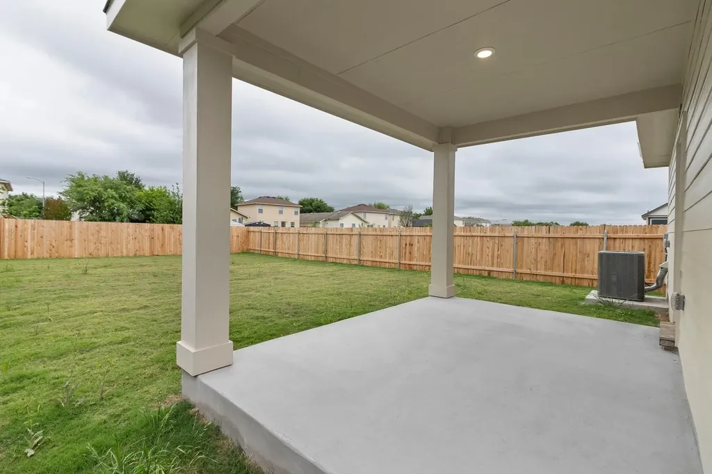 18605 Emu Lane Manor TX 78653