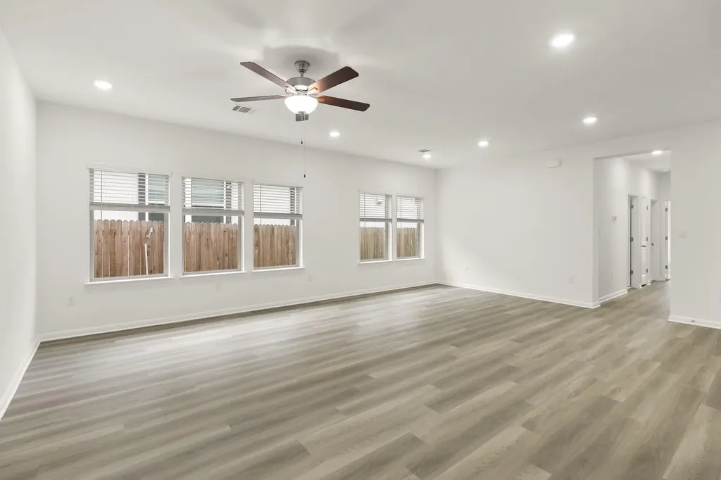 18605 Emu Lane Manor TX 78653