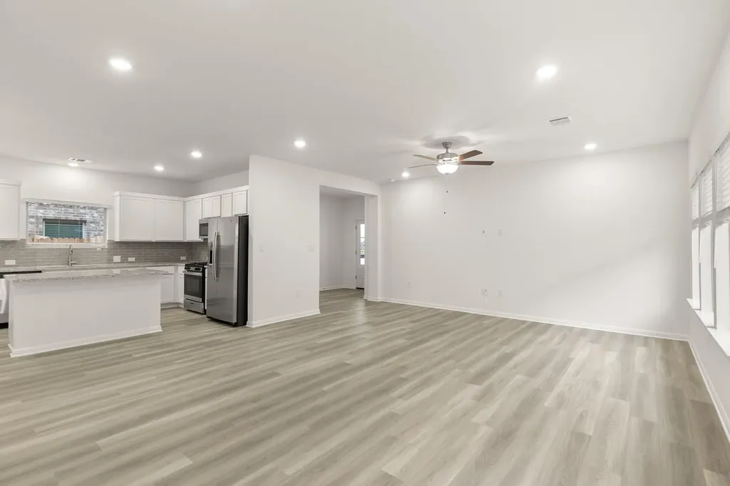 18605 Emu Lane Manor TX 78653