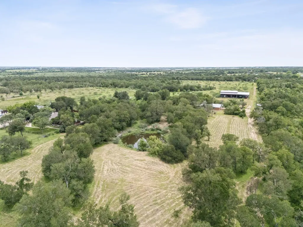 406 Monkey Road Elgin TX 78621