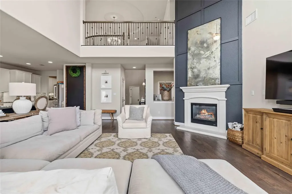 15612 Cabrillo Way Austin TX 78738