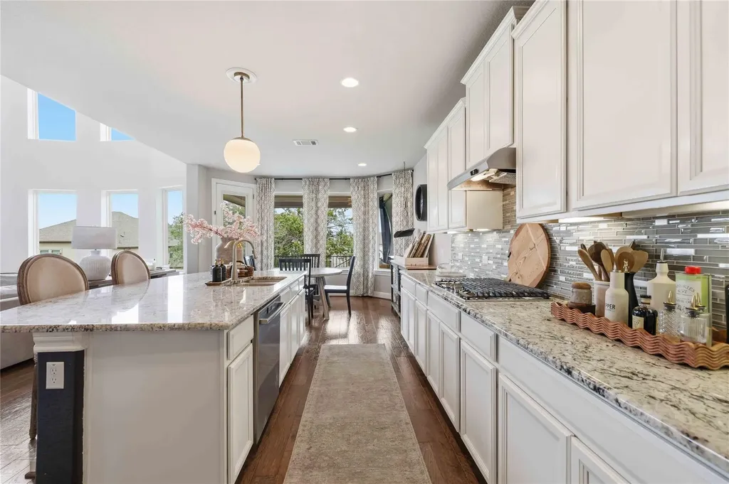 15612 Cabrillo Way Austin TX 78738