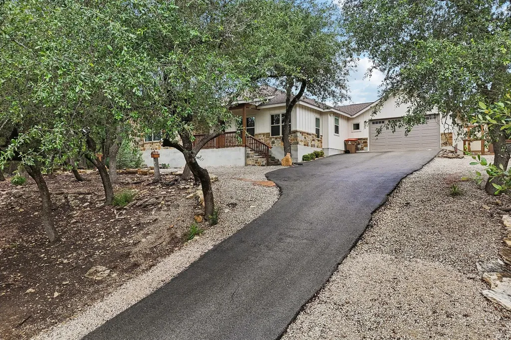 190 Magnolia Meadow Canyon Lake TX 78133