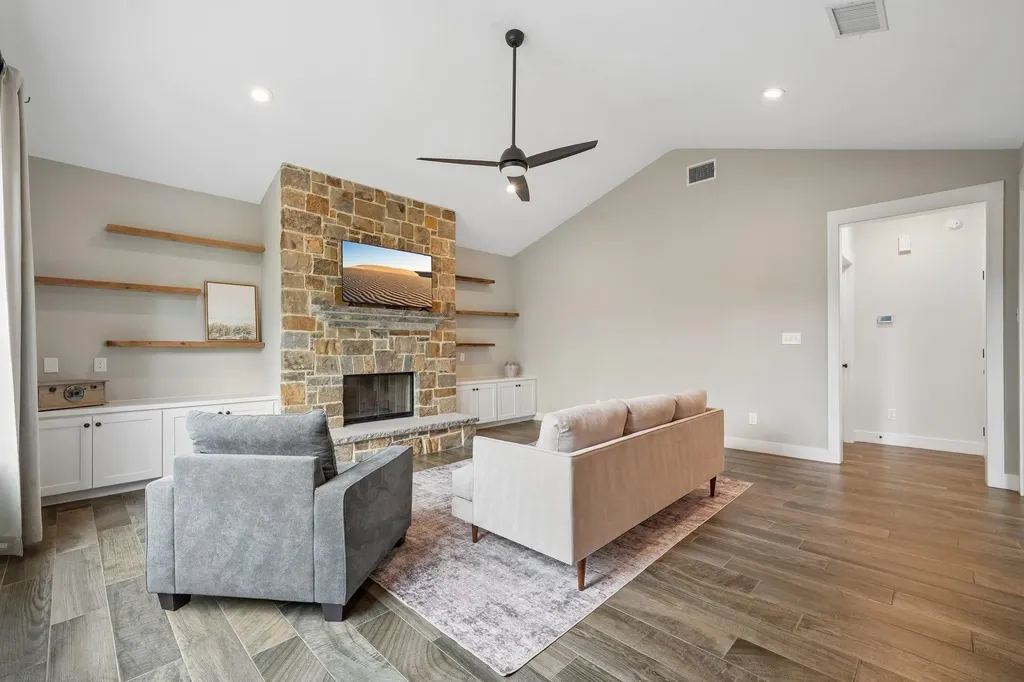 190 Magnolia Meadow Canyon Lake TX 78133