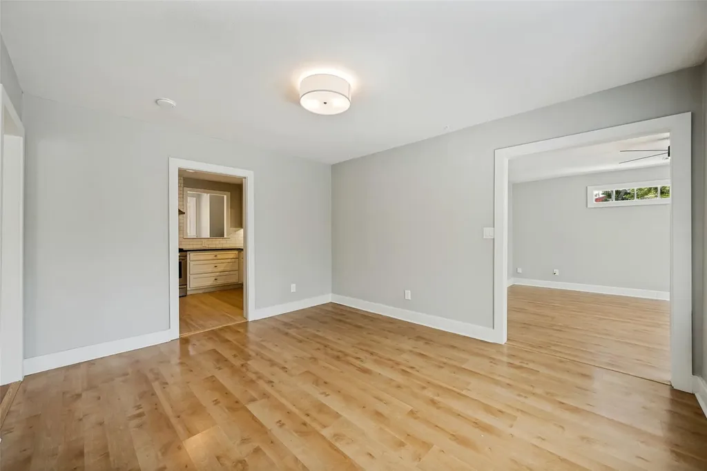 2804 Breeze Terrace Austin TX 78722