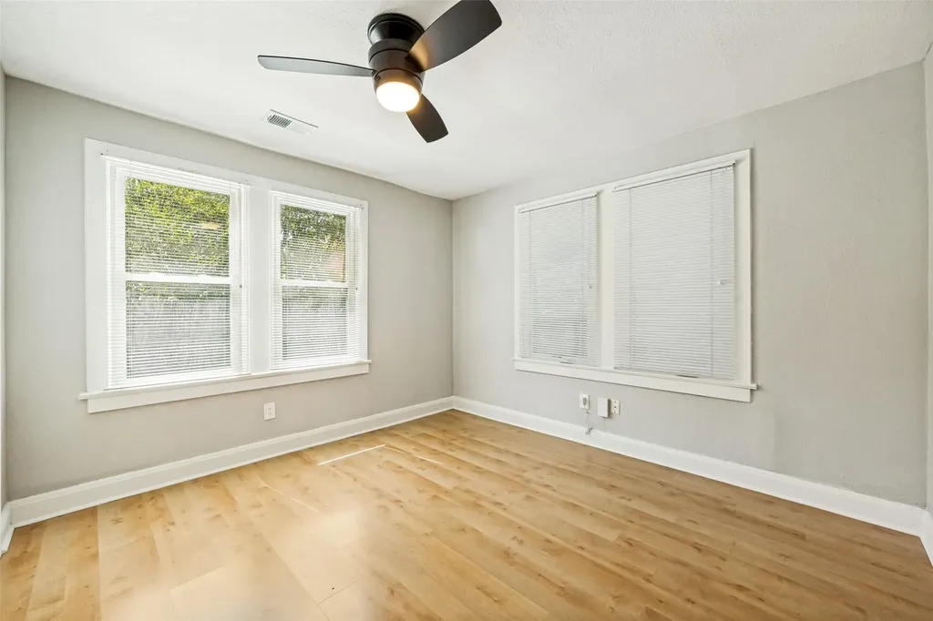 2804 Breeze Terrace Austin TX 78722