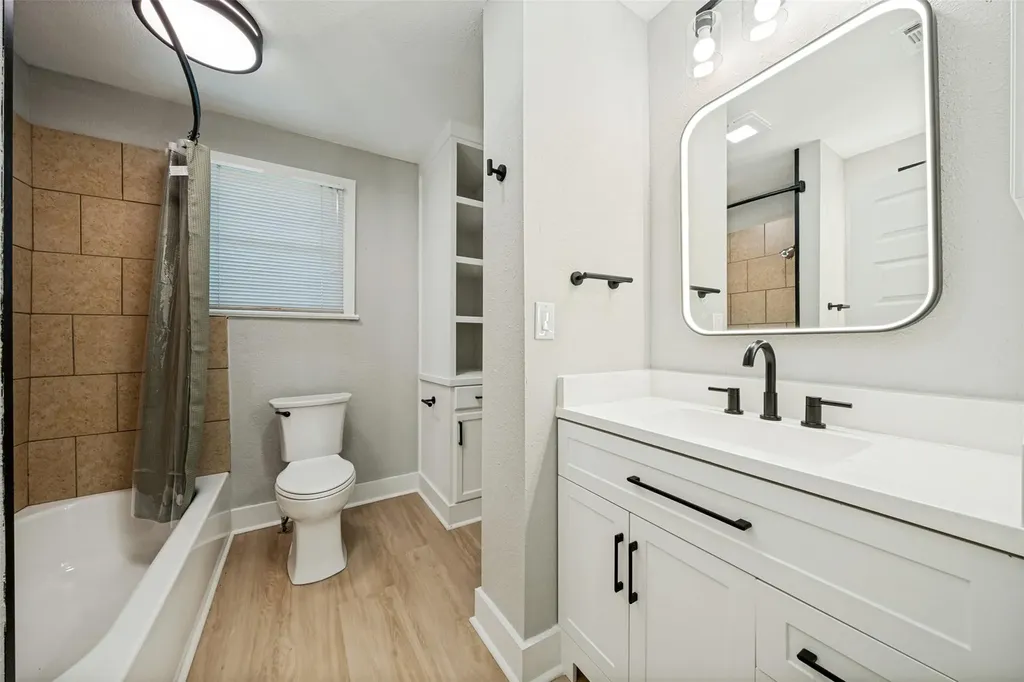 2804 Breeze Terrace Austin TX 78722