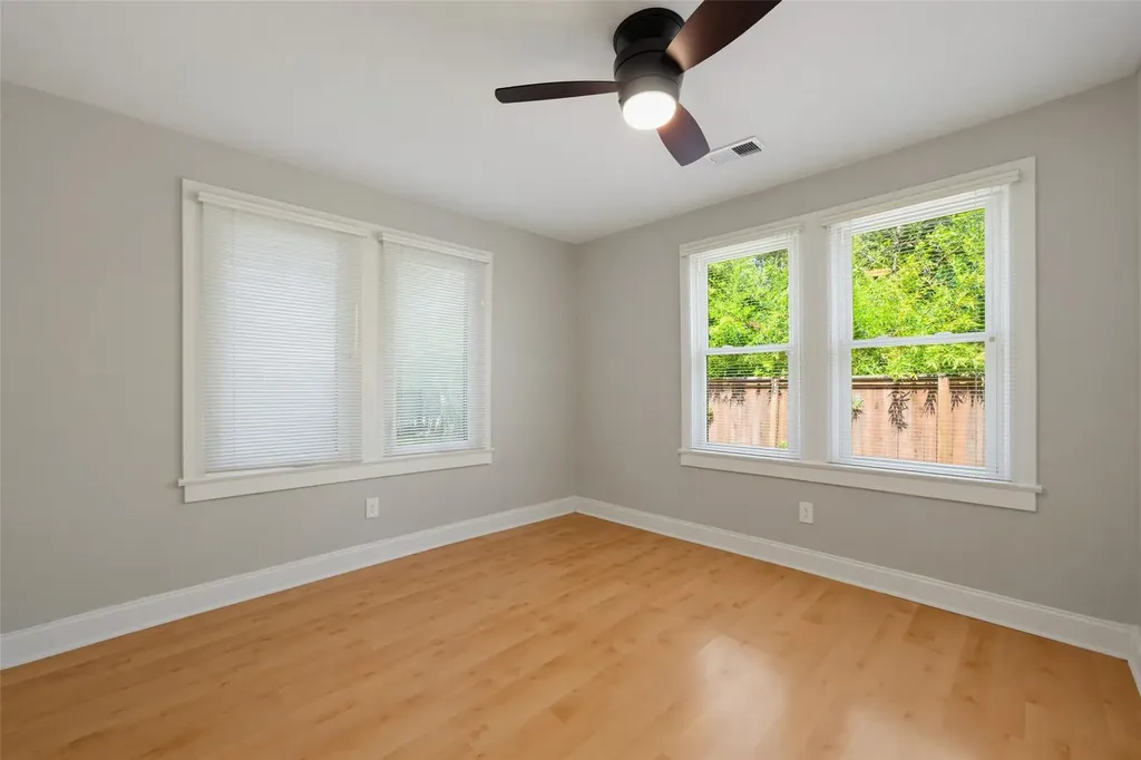 2804 Breeze Terrace Austin TX 78722