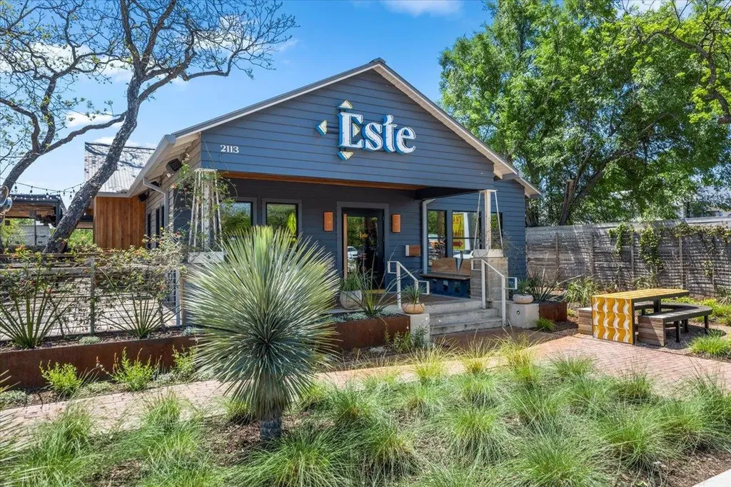 2804 Breeze Terrace Austin TX 78722