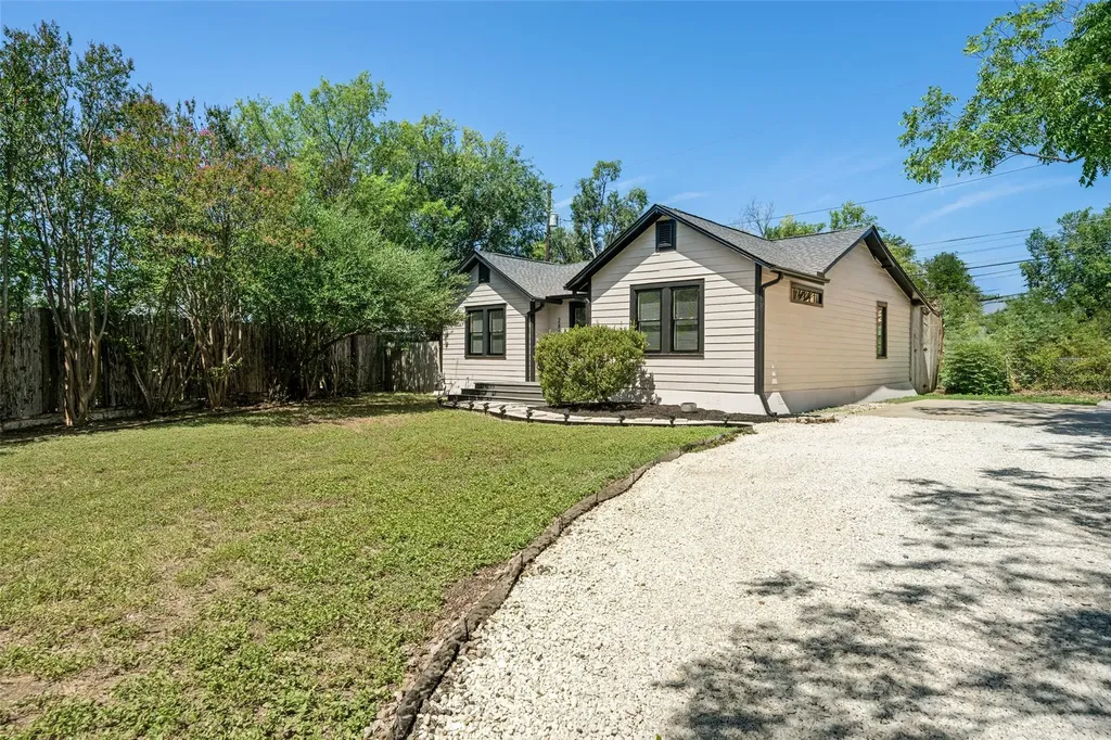 2804 Breeze Terrace Austin TX 78722