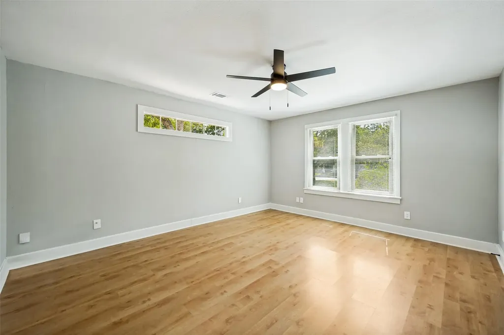 2804 Breeze Terrace Austin TX 78722