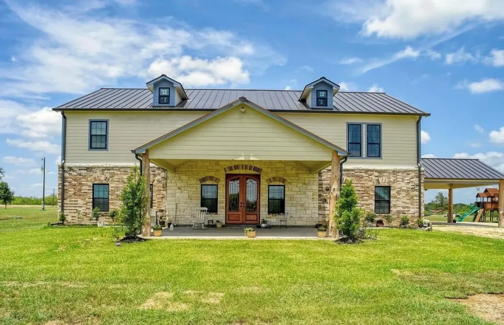 626 Sparta Field Road Waelder TX 78959