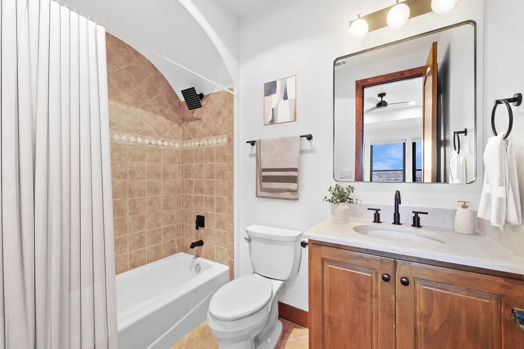 1400 Watercliffe Drive Lago Vista TX 78645