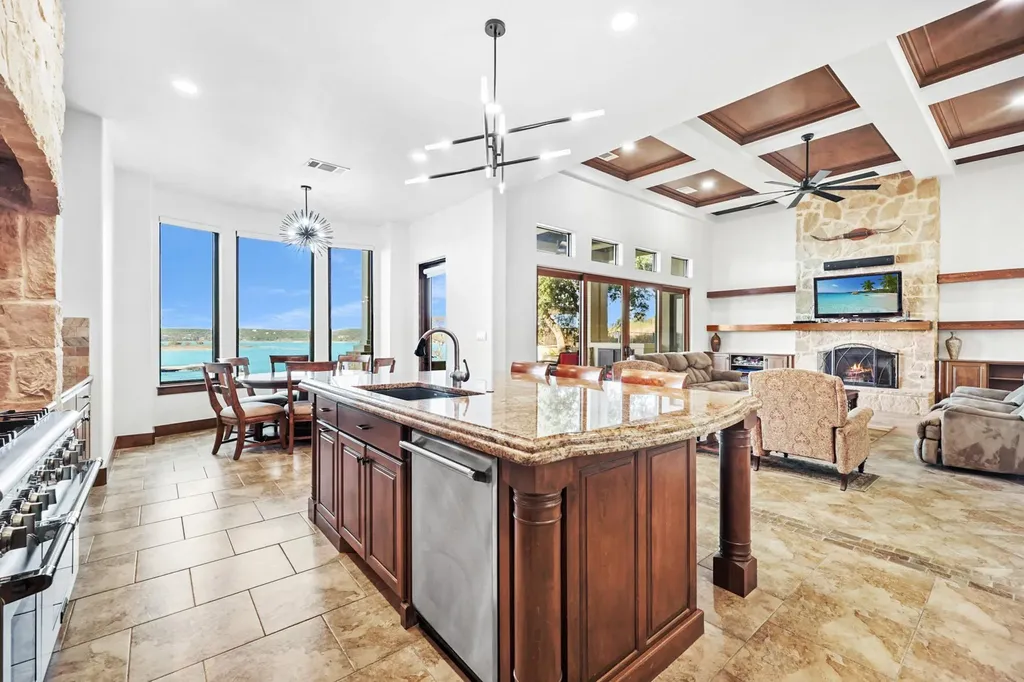 1400 Watercliffe Drive Lago Vista TX 78645