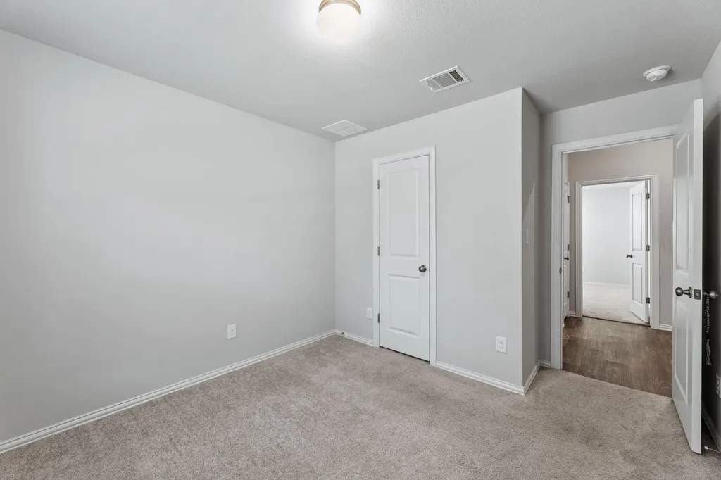 143 Alexander Kyle TX 78640