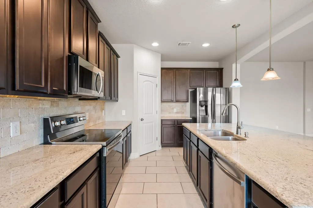 3537 Hurricane Trail New Braunfels TX 78130