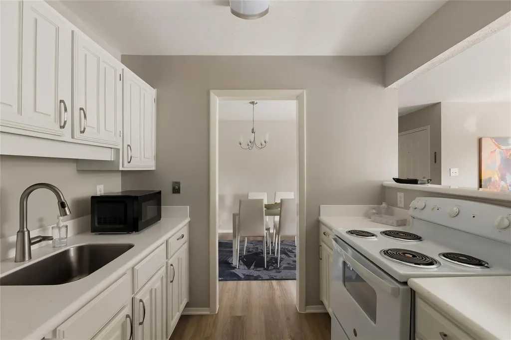 8210 Bent Tree Road Austin TX 78759