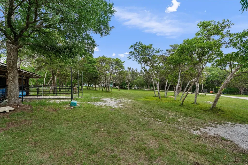 300 Corral Lane Liberty Hill TX 78642