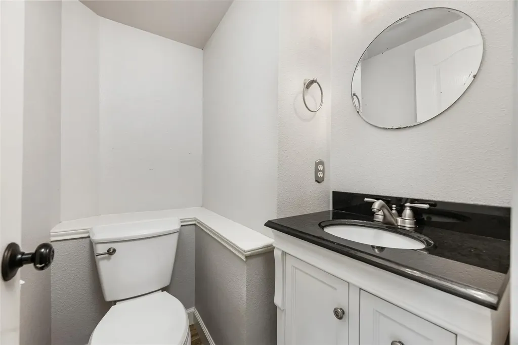 4011 Honey Bear Loop Round Rock TX 78681