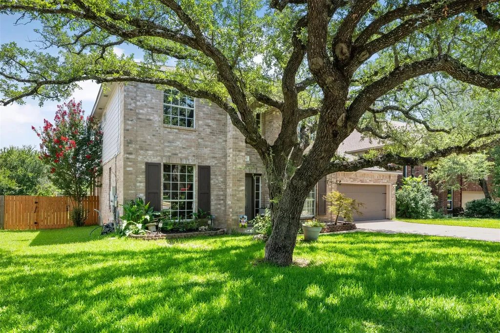 4011 Honey Bear Loop Round Rock TX 78681