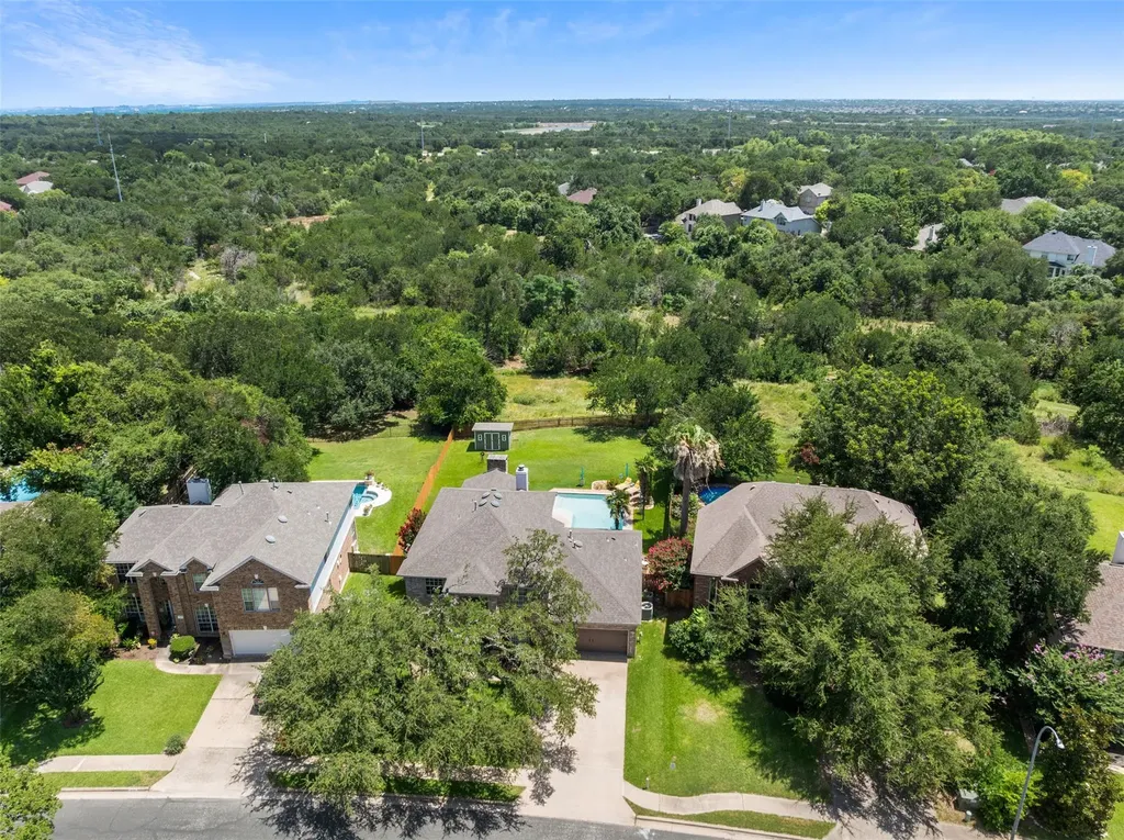 4011 Honey Bear Loop Round Rock TX 78681