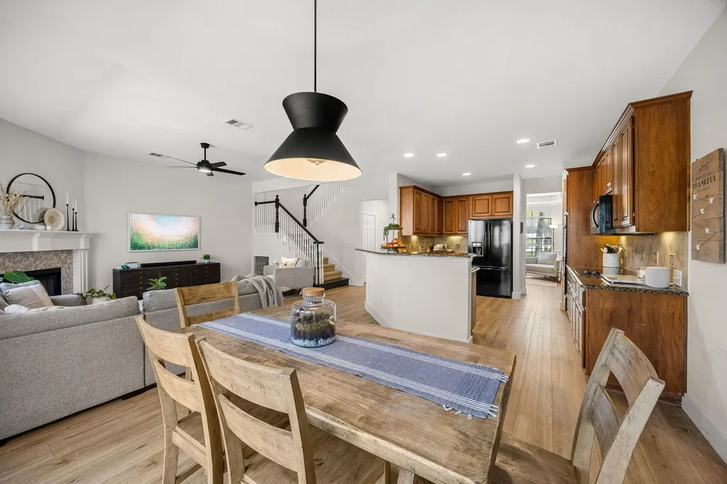 128 Las Colinas Drive Georgetown TX 78628