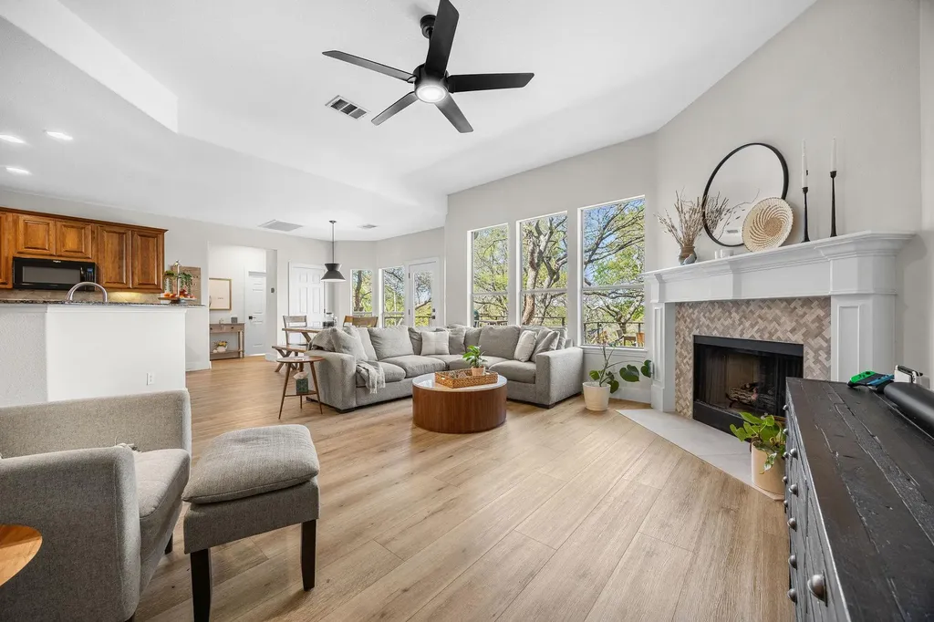 128 Las Colinas Drive Georgetown TX 78628