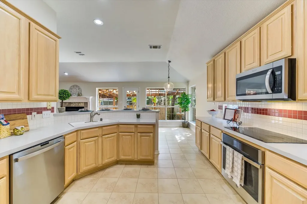 11141 Calavar Drive Austin TX 78726