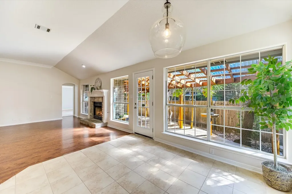 11141 Calavar Drive Austin TX 78726