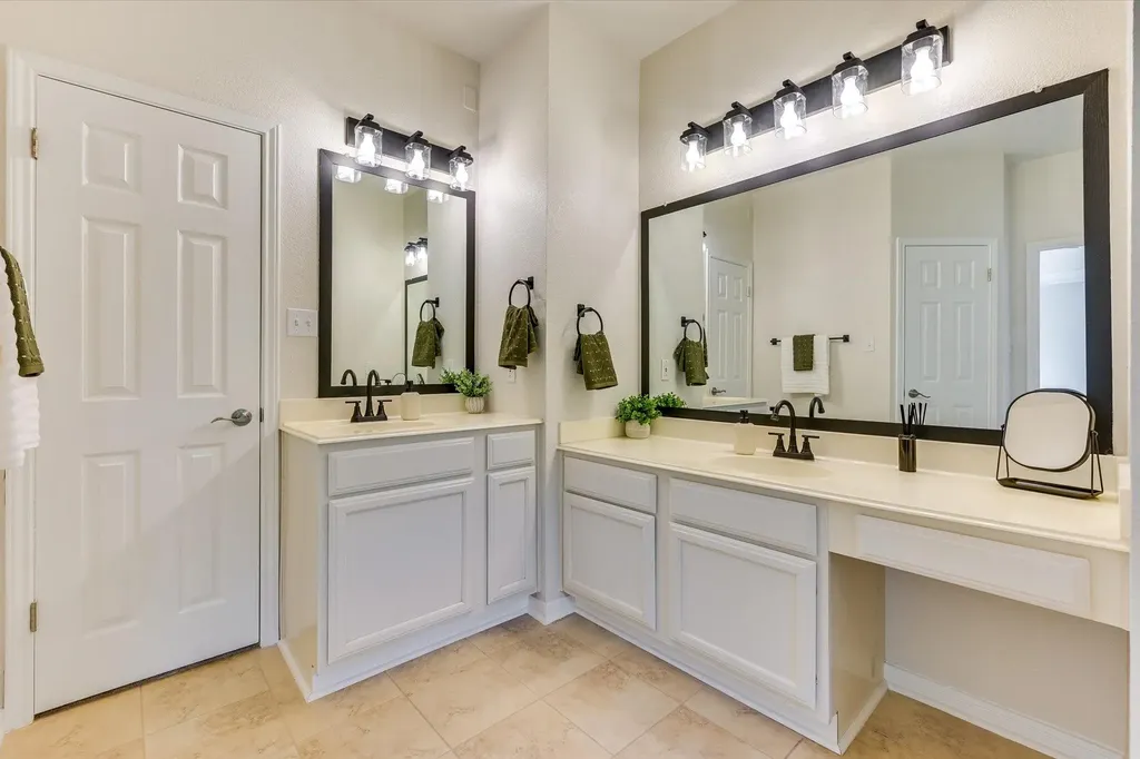 11141 Calavar Drive Austin TX 78726