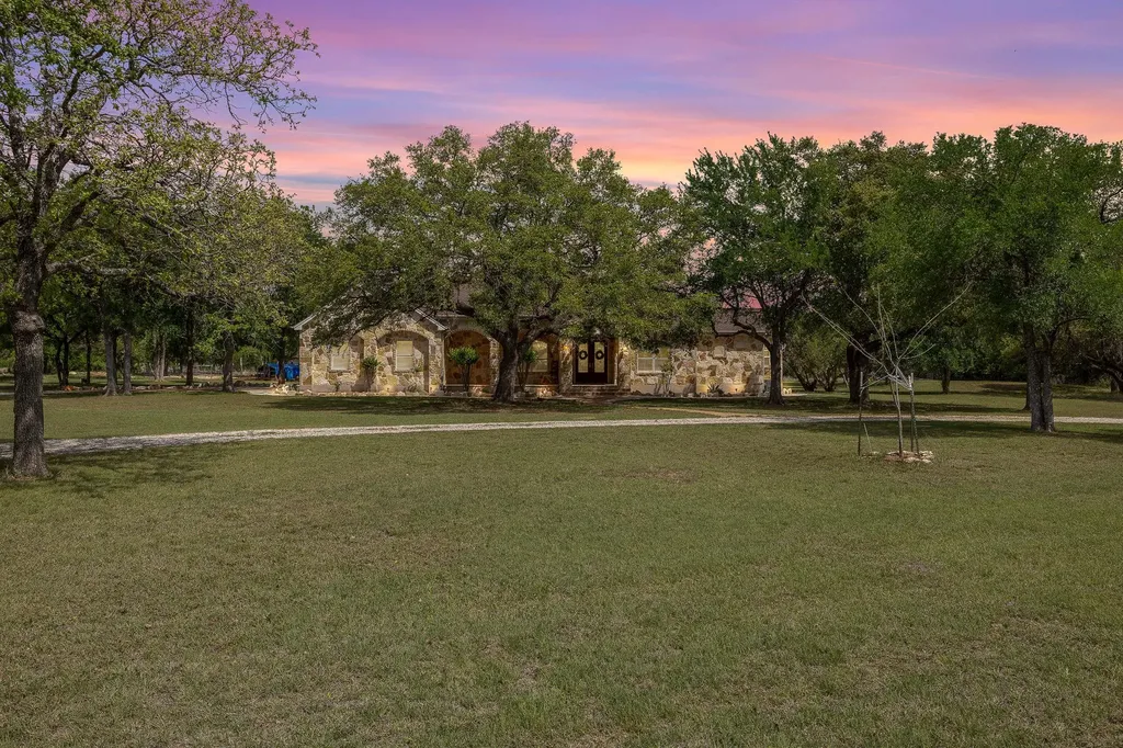100 Palomino Cove Jarrell TX 76537
